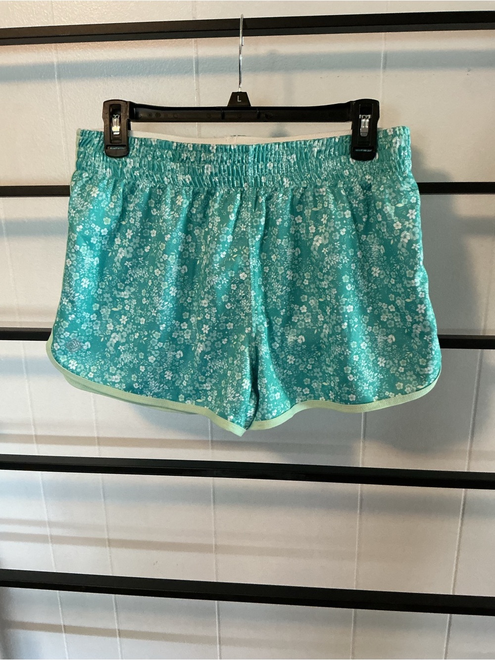 EUC Women’s Zelos Shorts, Size Medium, Athletic Style